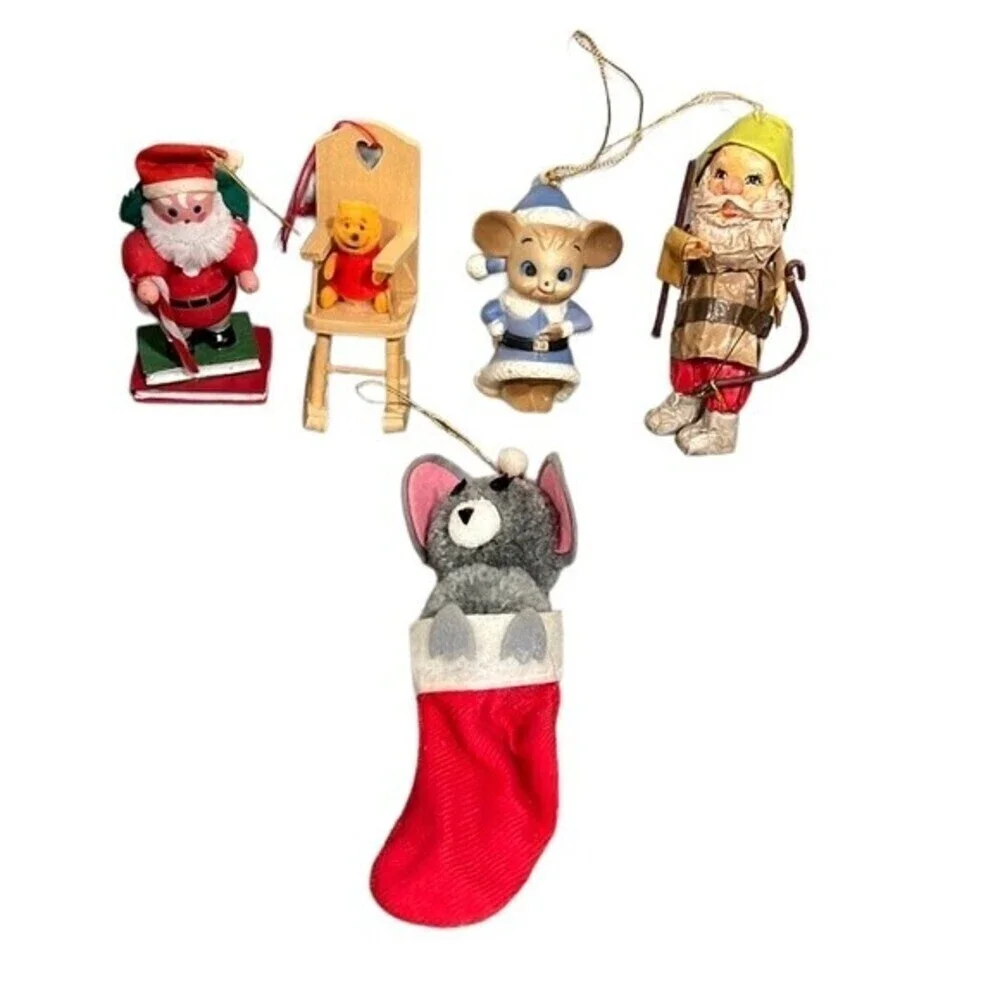 Lot of 5 vintage Christmas ornaments